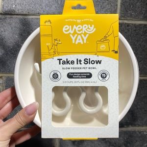 EveryYay “Take It Slow” Pet Bowl Feeder